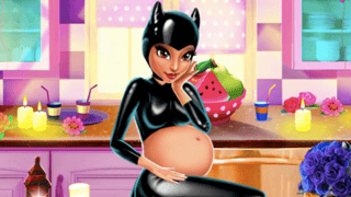 Catwoman Pregnant game cover