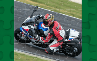 Drifting Bmw S1000rr Puzzle game cover