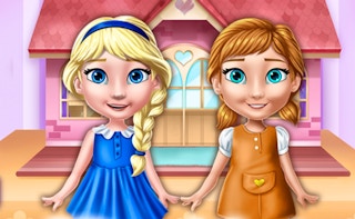 Ellie And Annie Doll House game cover