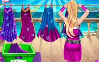 Superdoll Washing Capes game cover